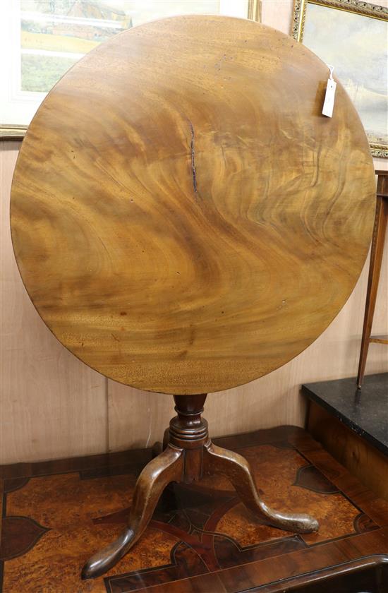 A Georgian mahogany tilt top tripod table W.77.5cm